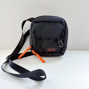 Mystery Ranch District 2 Crossbody Bag, Black